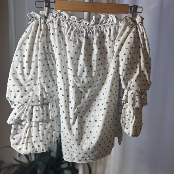 Olivia Culpo x Le Tote Off Shoulder Blouse - Picture 4 of 5